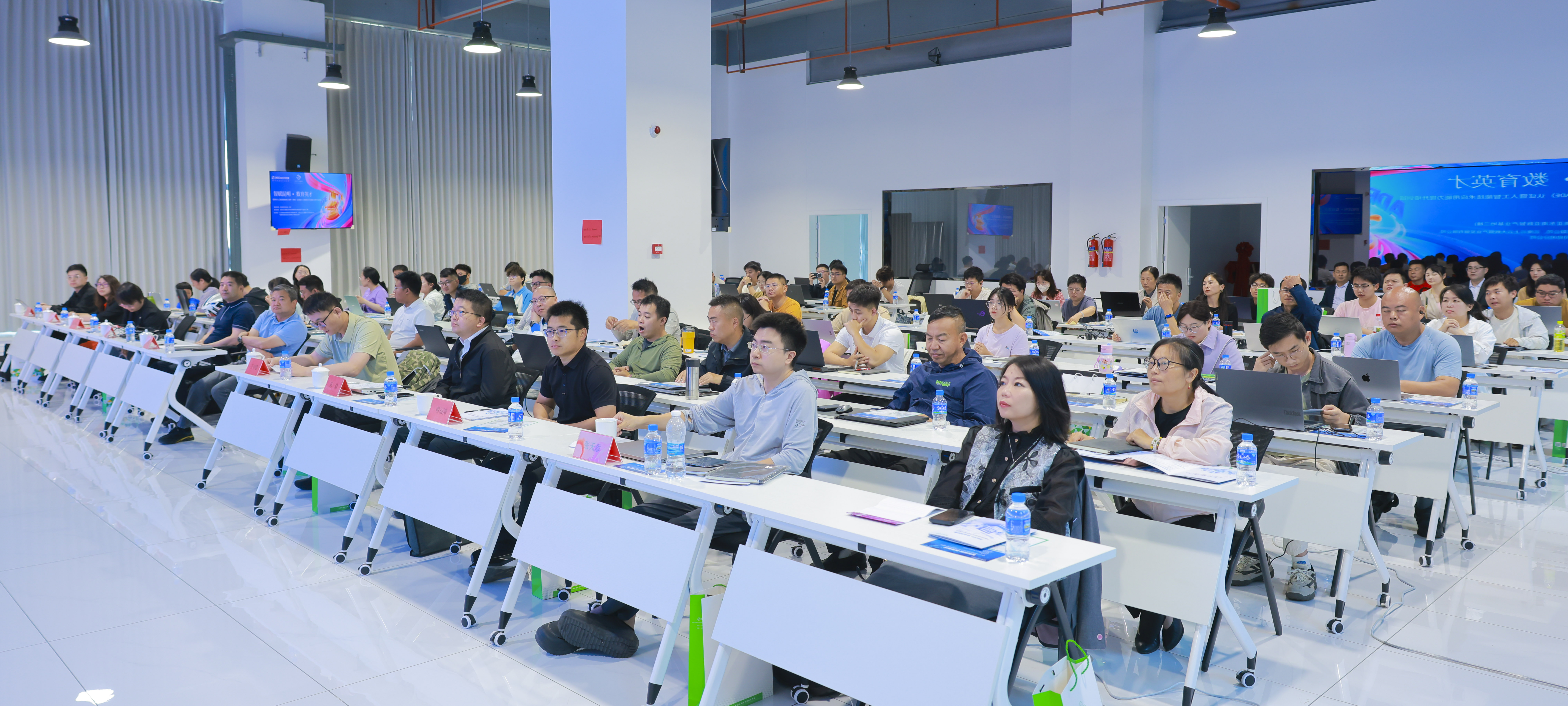 微信图片_20260525171327_805_2.jpg 微信图片_20260525171327_805_2.jpg